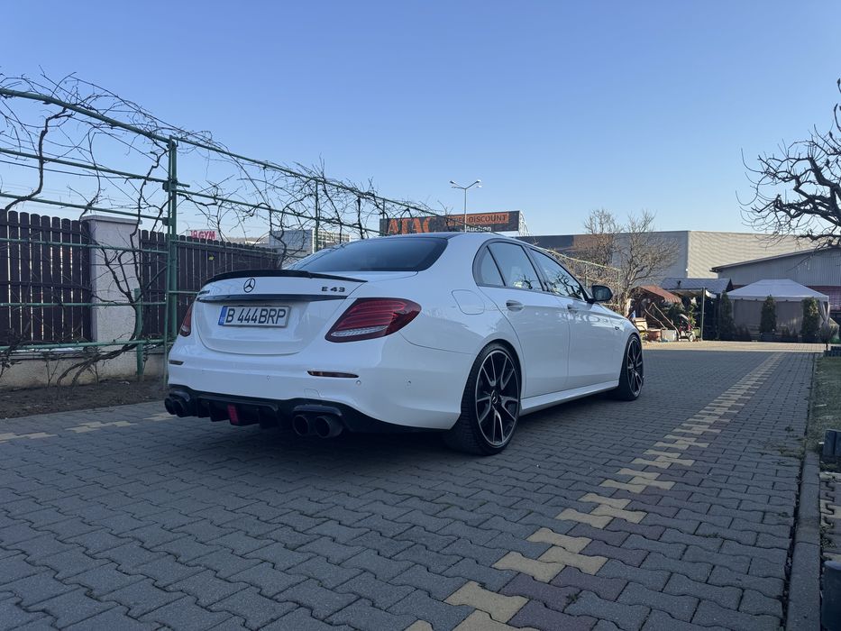 Mercedes E43 AMG 4MATIC