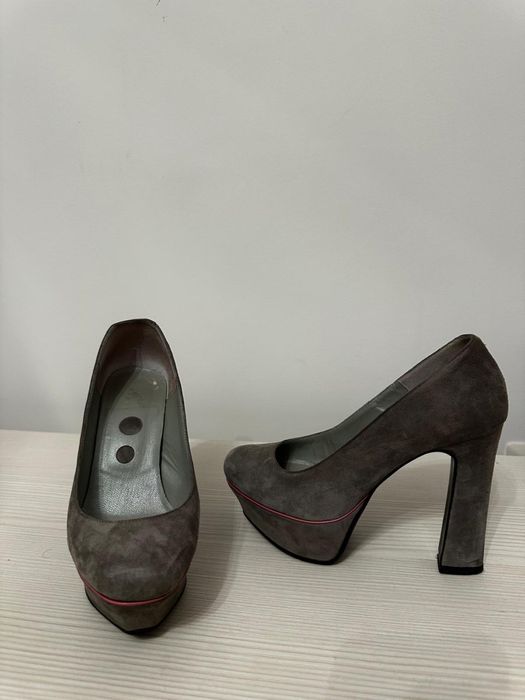 Pantofi piele toc inalt