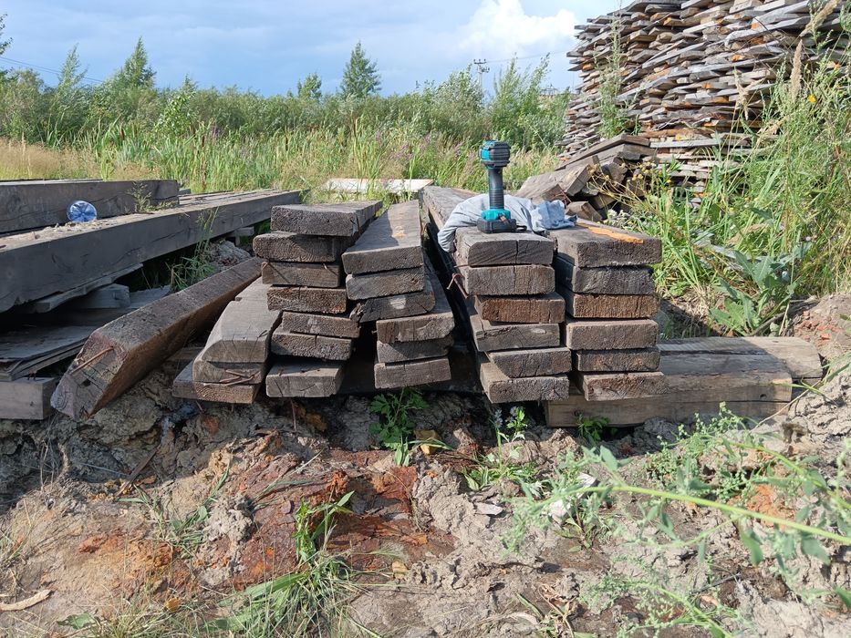 Продам б/у стропилы, брус, доски