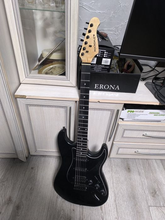 Электрогитара Rockdale