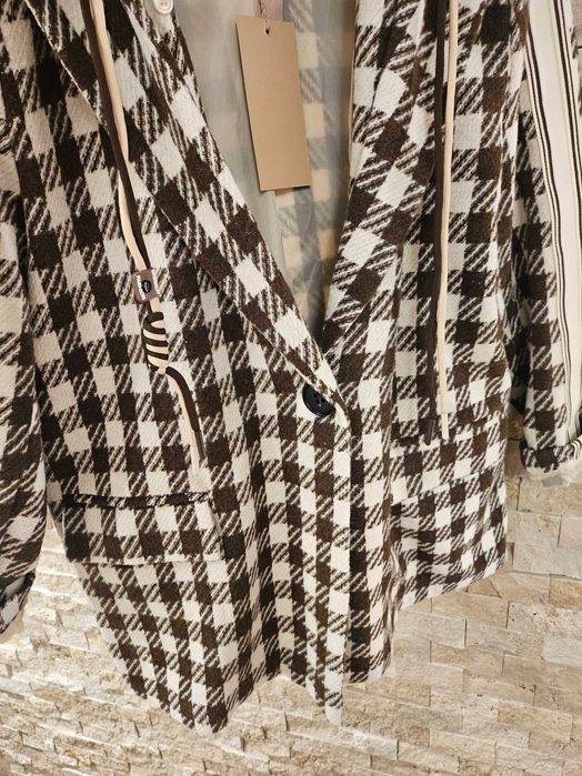 Красив есенно-зимен блейзер