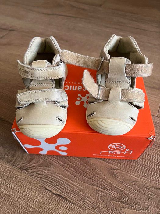 Бебешки сандали Biomecanics за проходили, EUR 21