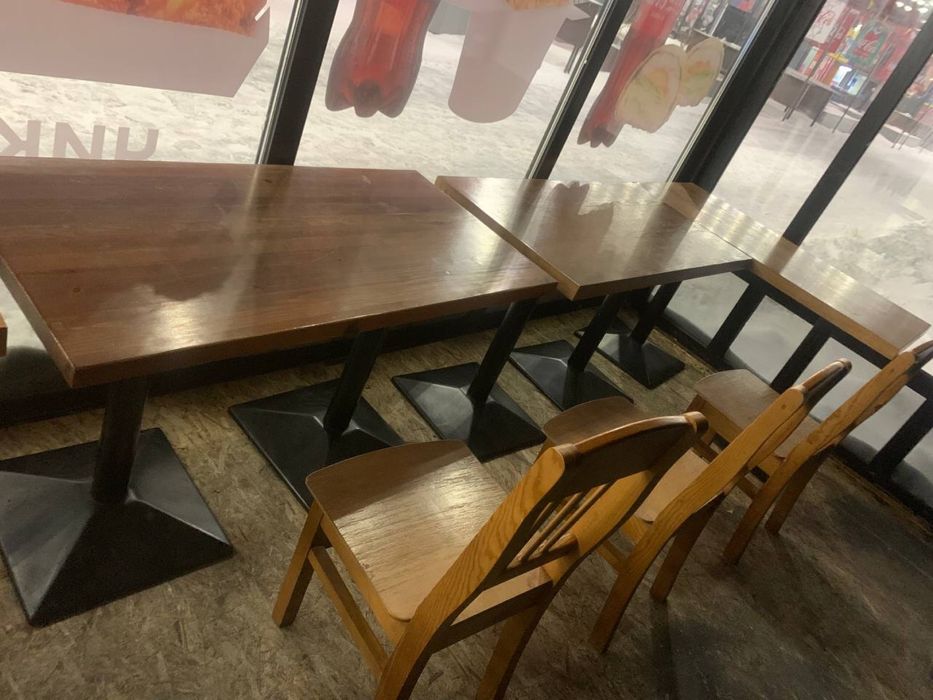 Продам оборудование для кофейни ВИТРИНА СТОЛЫ ДИВАНЫ