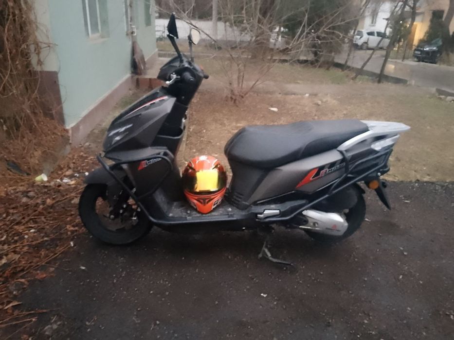 Skuter benzinli srochna sotilyapti