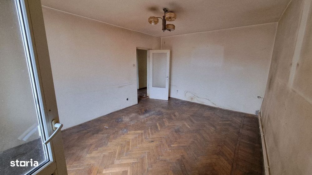 Apartament ultracentral 3 camere, balcon, lift, 70mp