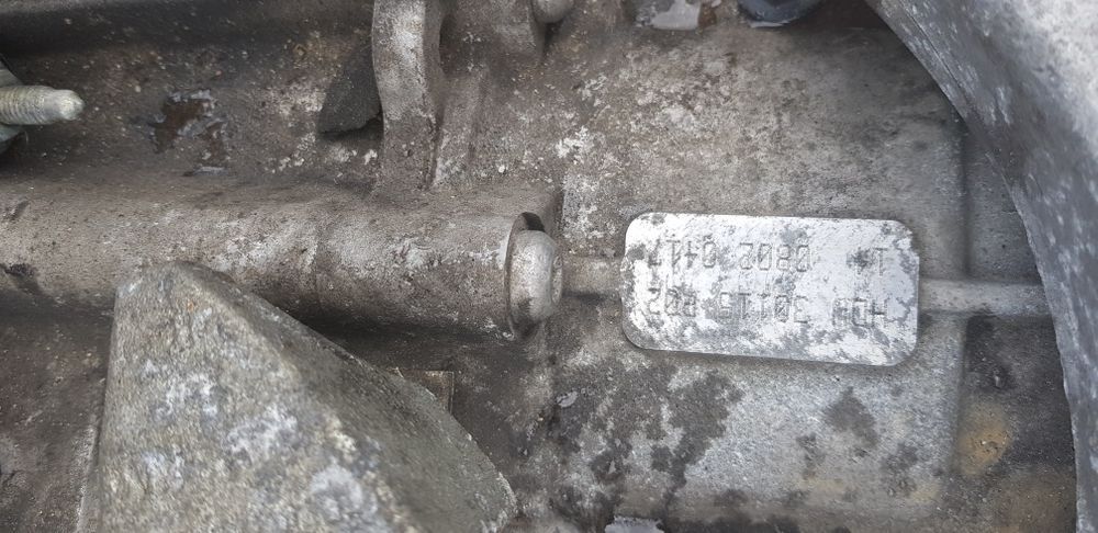 Cutie viteza vw,audi,skoda,6+1trepte motor 2.0 tdi ,140 cp,cod HDU