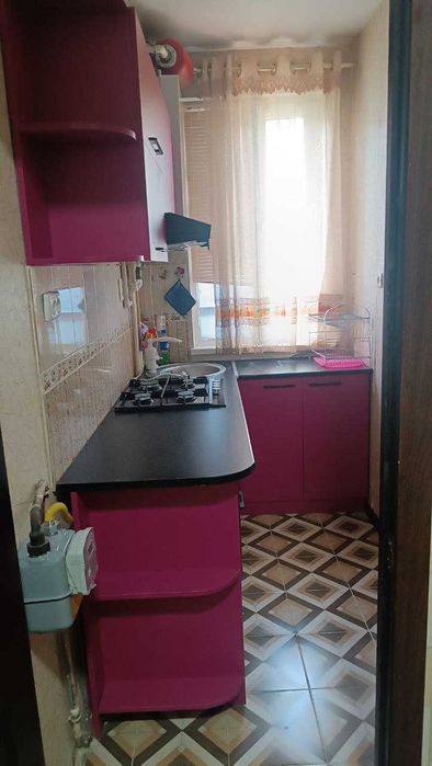 Продается 1-комнатная квартира. с обстановкой Карасу-6. Базарчик