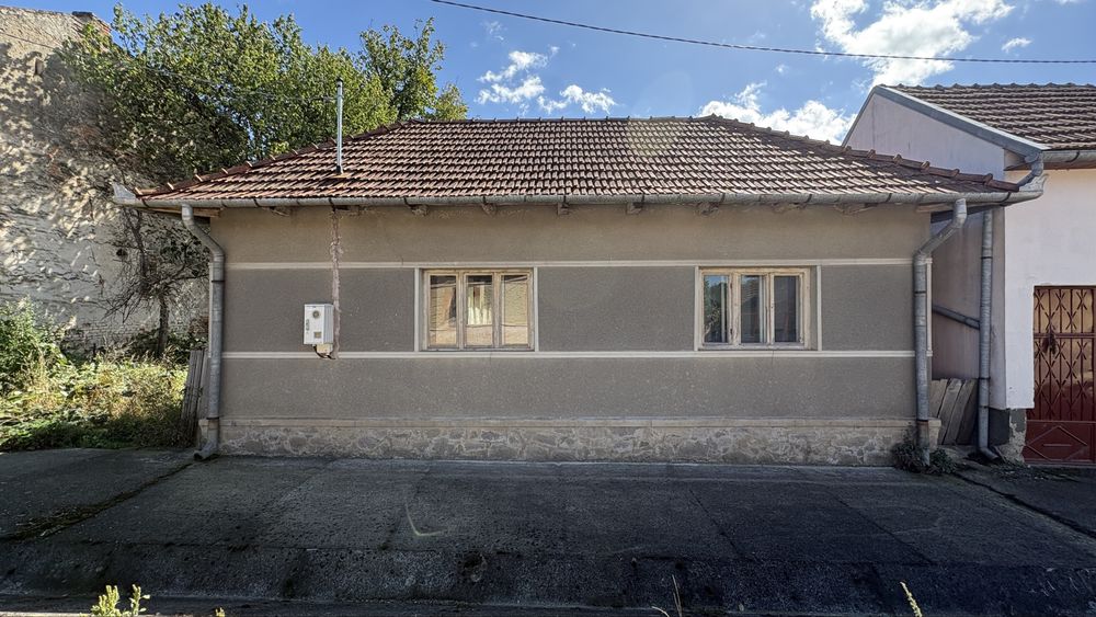CASA DE VANZARE în comuna Hălmagiu