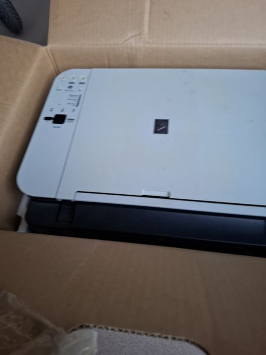 Vînd imprimanta canon pixma MP 250