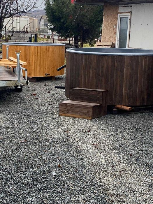 Ciubăr din fibră de sticlă cu soba - 2 m diametru, 6-7 persoane