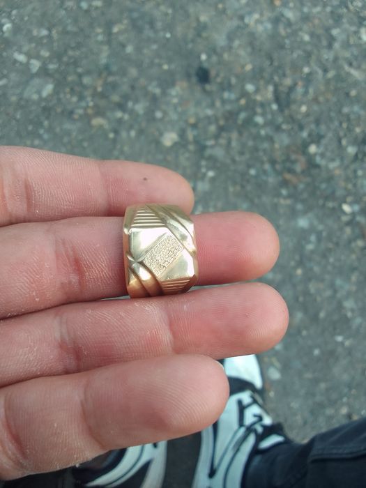 Ghiul de 18 k de 13 g