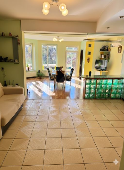 Vand casa spatioasa in TARNAVENI, ideala pentru familie, cu curte mare