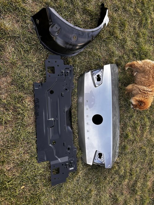 Capotă portbagaj vw passat b8.