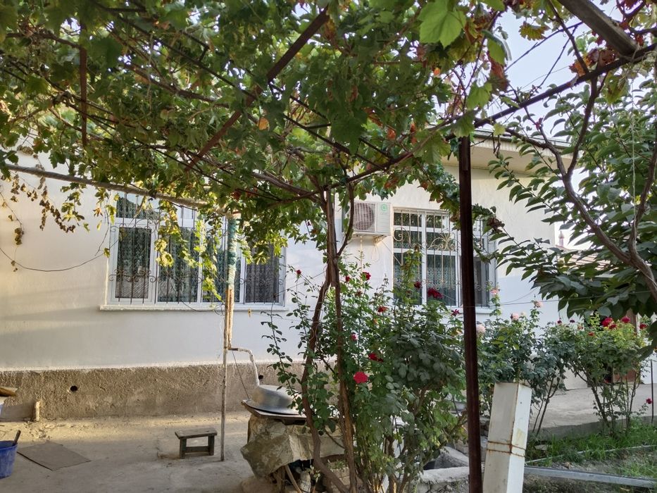 Продоётся дом.поселок чархин