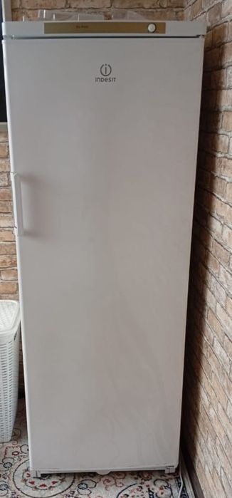 Продам морозильник камеру