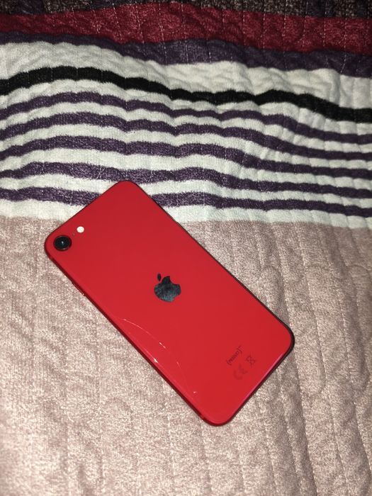 Iphone se 2020 / Poco x7 pro