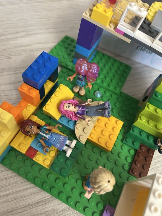 Лего набор с фигурками