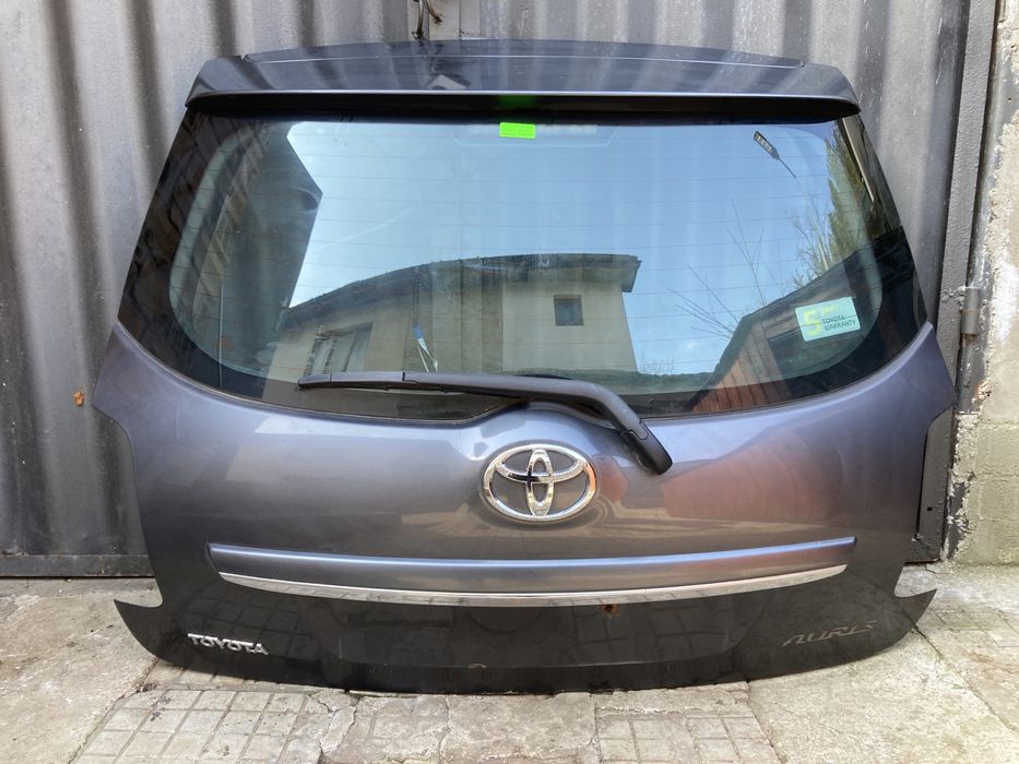 Заден капак за тойота аурис фейс лифт/Toyota auris feis Lift 10-12г