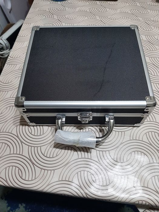 Vând mașină de tuns REMINGTON