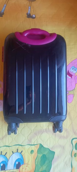 Детски куфар за пътуване