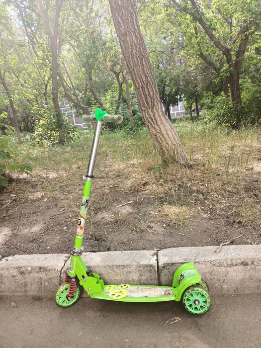 Самокат  детский 8000