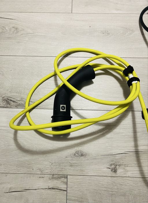 Оригинално зарядно за BMW електрически автомобил