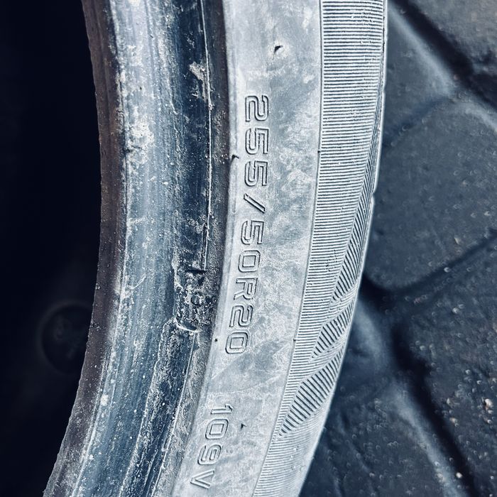 Продам резину 255/50/20