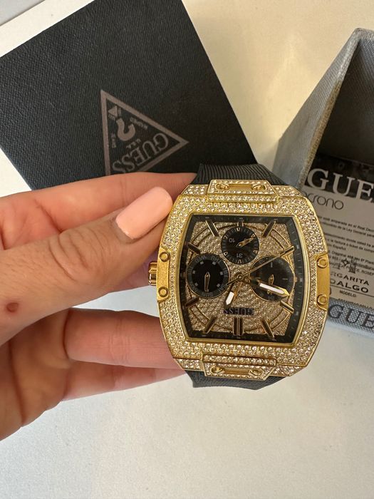 Часовник Guess лукс