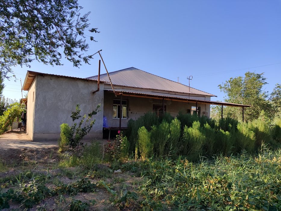 4 ханалы баняасы бар Жай сатылады  бахасы 270мл келсимли