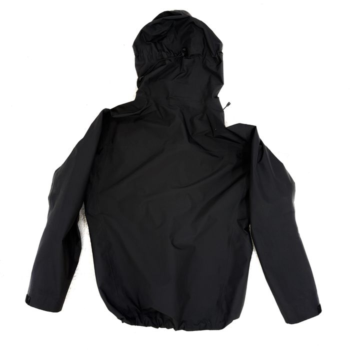 Ветровка Arcteryx