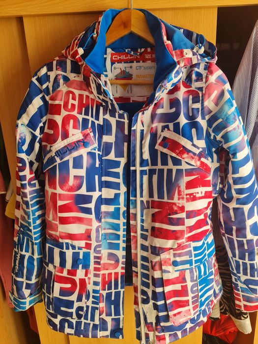 De vanzare  costum de schi