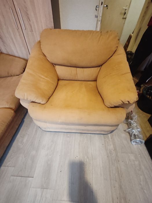 Холов диван с 2 фотьойла