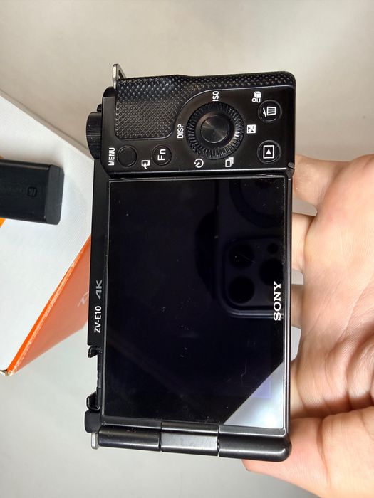 Продаю SonyZVE-10 в отличном