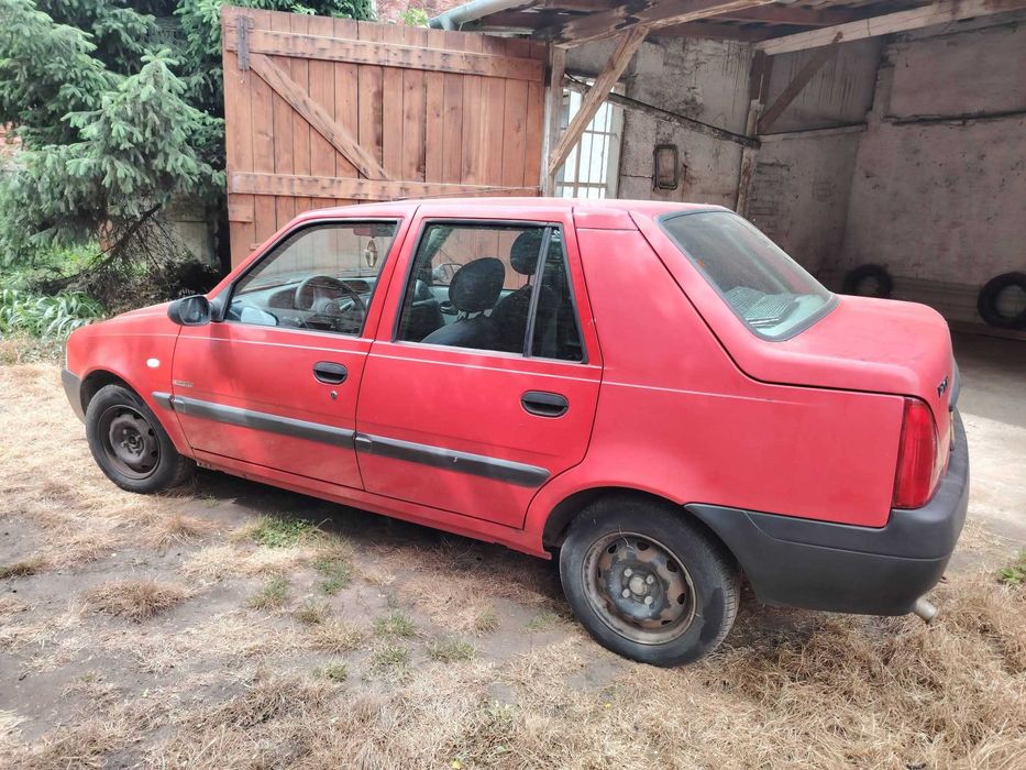 Autovehicule, Dacia Solenza