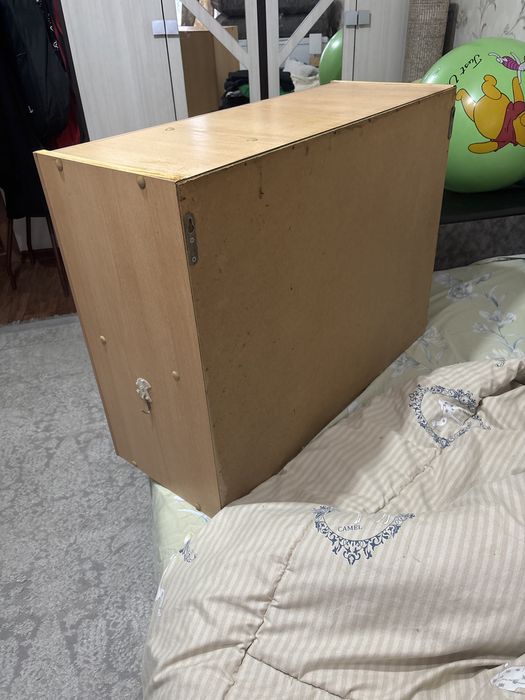 Шкаф навесной кухонный