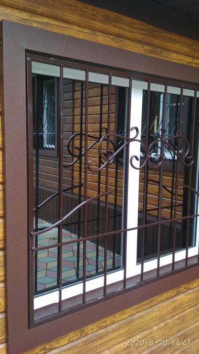 Решётки на окна.