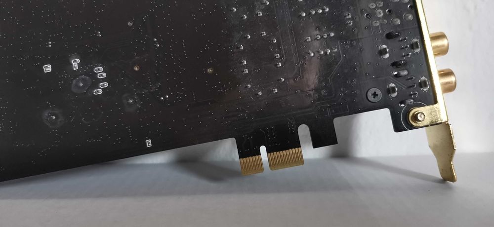 Звукова аудио карта пълен комплект ASUS Xonar D2X, PCI-E x1, 24-bit / 96kHz (5.1) за геймърски PC компютър за Linux Windows CMI8788 [Oxygen HD Audio]