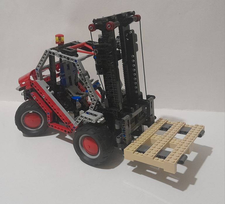 Lego Technic 8416 Forklift 2005