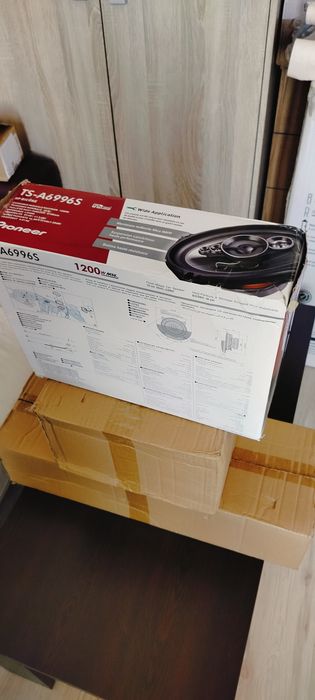 Басови високоговорители