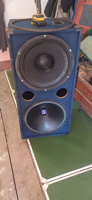 Продам колонку.с 2 мя динамиками