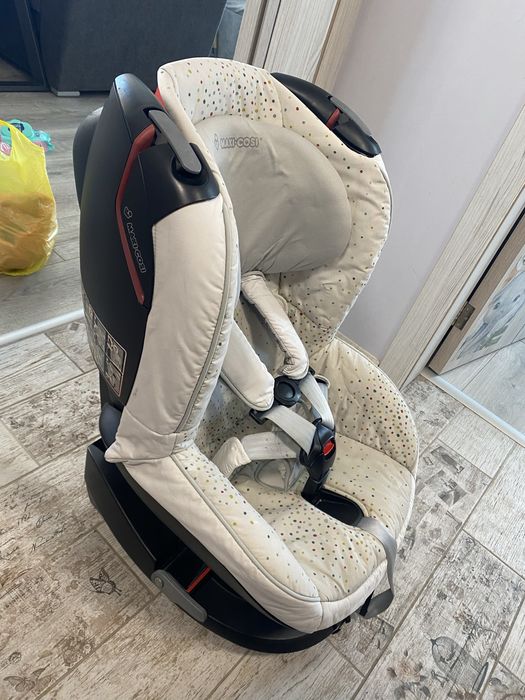 Столче за кола Maxi Cosi