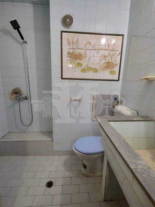 Продава се Двустаен апартамент в Добрич, Автогара - 68 кв.м за 525 €/кв.м - Снимка #1