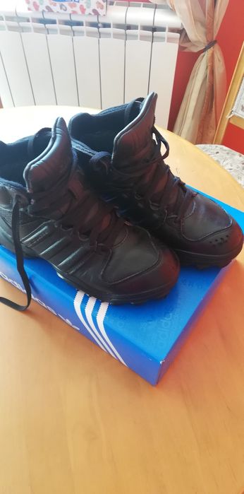 Зимни маратонки/боти Adidas 36.5
