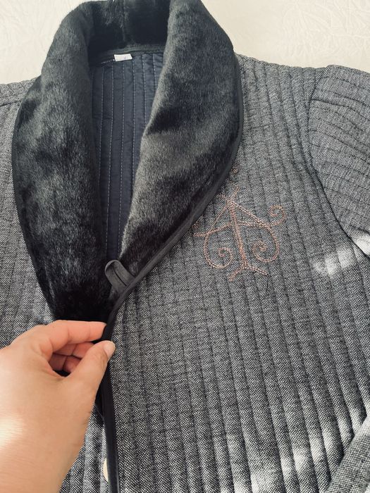 Шапан сатылады….