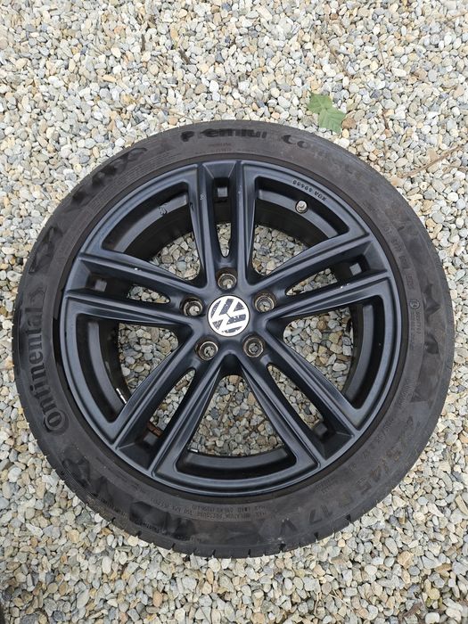 Vand jante si anvelope de vara R17 negre gama VAG
