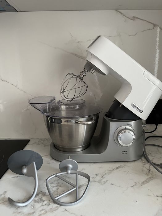 Планетарный миксер Kenwood