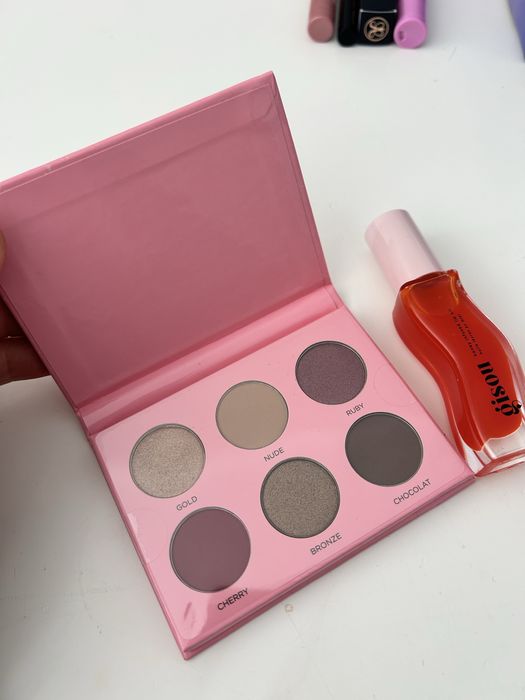 Козметични сетове  по 10 евро