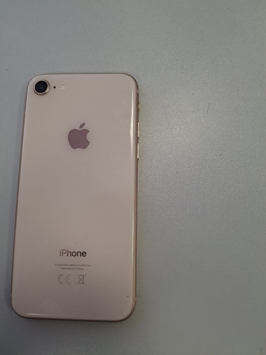 IPhone 8 64 GB | Рабочий | Под восстановление