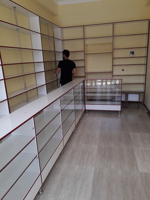 Magazinlar uchun kam Xarajatli Hamyonbob polkalar