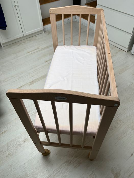 Patut Waldin cu baldachin